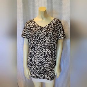 Time and True Womens Maternity Top Leopard Animal Print Stretch Size 16-18 XL